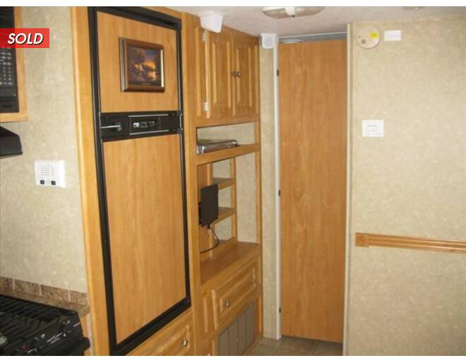 2008 Gulf Stream Emerald Bay 31USSS Travel Trailer at Link RV Minong, Wisconsin STOCK# CR14-27A Photo 13