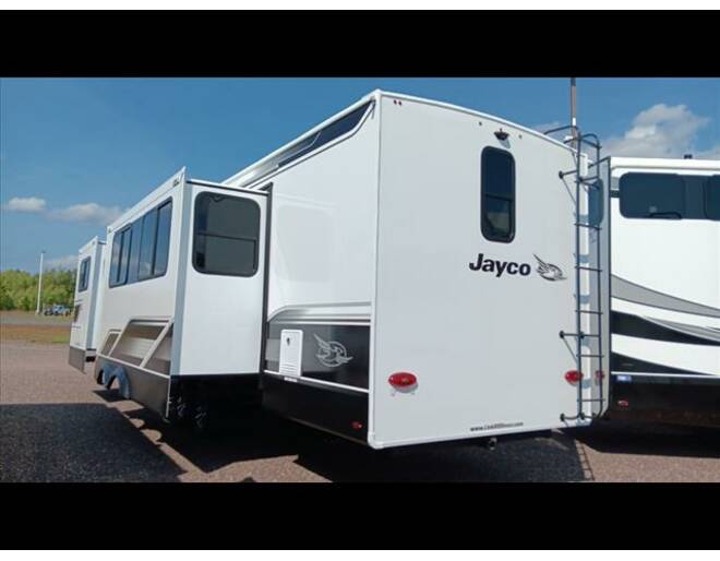 2024 Jayco Eagle 320FBOK Travel Trailer at Link RV Minong, Wisconsin STOCK# 24-23 Photo 4