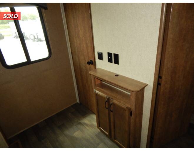 2018 Starcraft Solstice Super Lite 29BHS Fifth Wheel at Link RV Minong, Wisconsin STOCK# S18-45 Photo 15