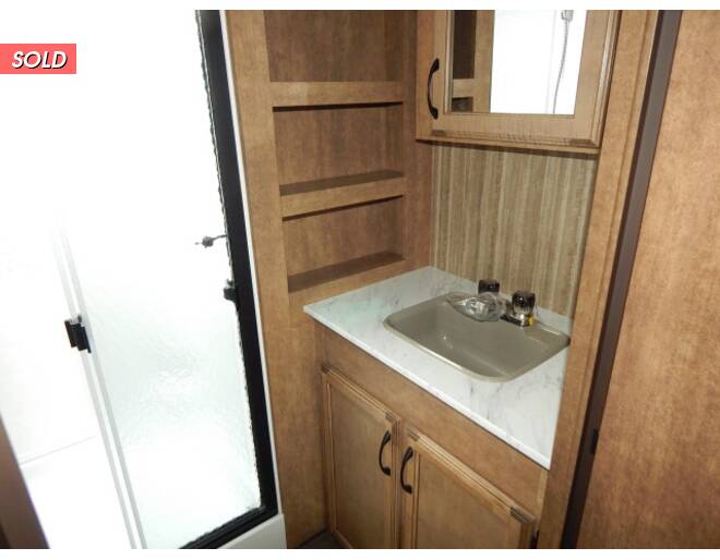 2018 Starcraft Solstice Super Lite 29BHS Fifth Wheel at Link RV Minong, Wisconsin STOCK# S18-45 Photo 17