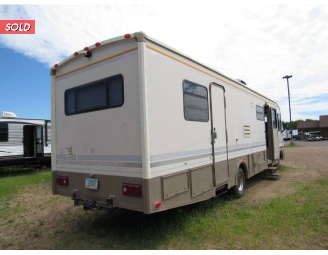 1992 Fleetwood Bounder 34 Class A at Link RV Minong, Wisconsin STOCK# RV19-09 Photo 7