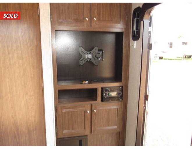 2019 Heartland Prowler 261TH Travel Trailer at Link RV Minong, Wisconsin STOCK# 20-20A Photo 17