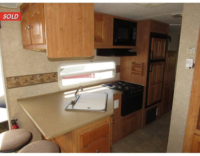 2007 Rockwood Signature Ultra Lite 8272S Travel Trailer at Link RV Minong, Wisconsin STOCK# 19-20A Photo 13