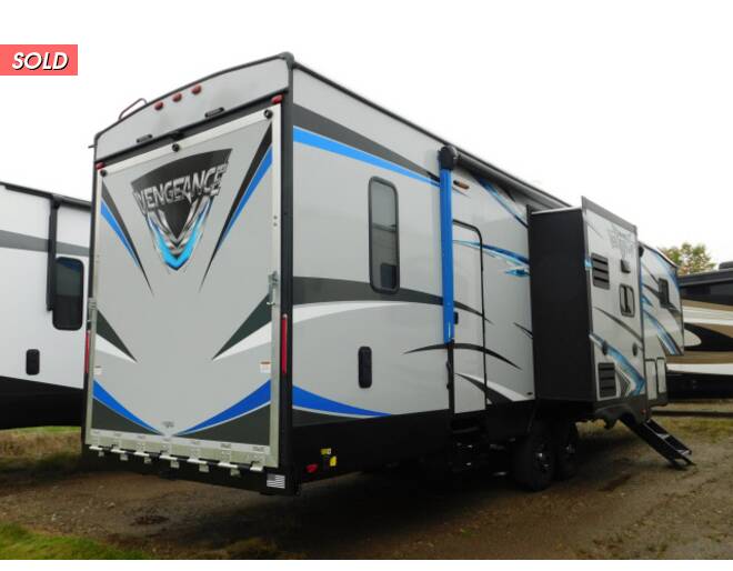 2019 Vengeance Toy Hauler 320A Fifth Wheel at Link RV Minong, Wisconsin STOCK# F19-11 Photo 4