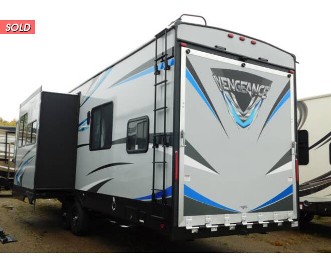 2019 Vengeance Toy Hauler 320A Fifth Wheel at Link RV Minong, Wisconsin STOCK# F19-11 Photo 6
