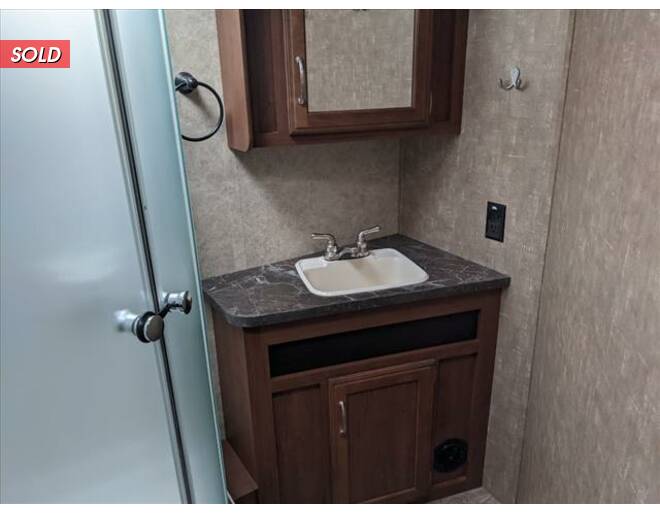 2017 Jayco White Hawk 30RDS Travel Trailer at Link RV Minong, Wisconsin STOCK# S19-84A Photo 17