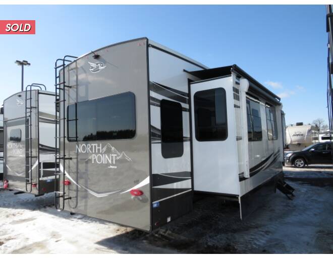 2021 Jayco North Point 377RLBH Fifth Wheel at Link RV Minong, Wisconsin STOCK# 21-32 Photo 6