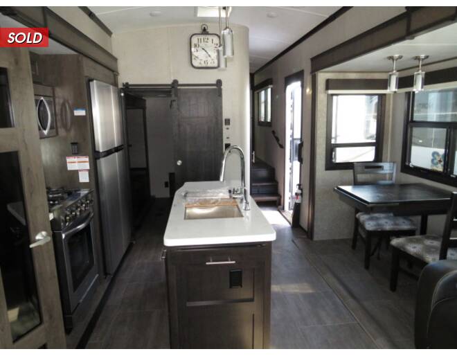 2021 Jayco North Point 377RLBH Fifth Wheel at Link RV Minong, Wisconsin STOCK# 21-32 Photo 8