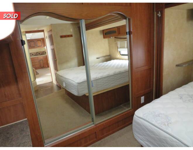 2011 Jayco Eagle 322FKS Travel Trailer at Link RV Minong, Wisconsin STOCK# 21-50A Photo 17