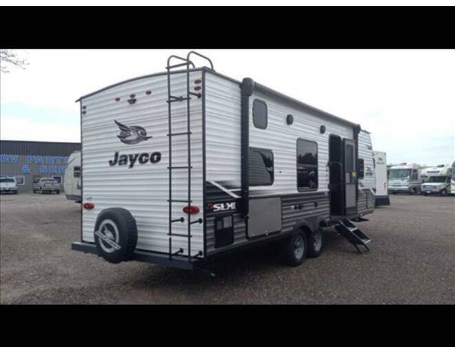 2022 Jayco Jay Flight SLX 8 264BH Travel Trailer at Link RV Minong, Wisconsin STOCK# UW22-32 Photo 6