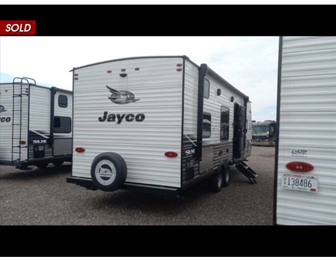 2022 Jayco Jay Flight SLX 8 264BH Travel Trailer at Link RV Minong, Wisconsin STOCK# UW22-47 Photo 6