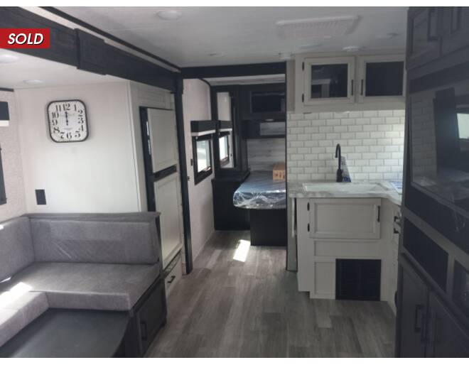 2022 Jayco Jay Feather 22RB Travel Trailer at Link RV Minong, Wisconsin STOCK# 22-165 Photo 7