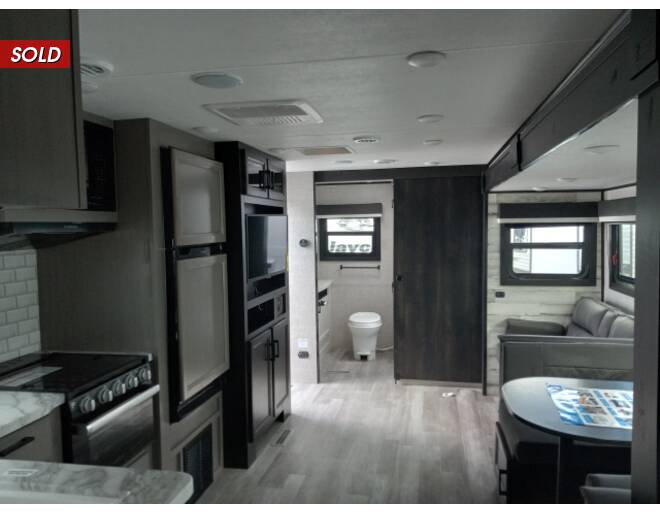 2022 Jayco Jay Feather 25RB Travel Trailer at Link RV Minong, Wisconsin STOCK# 22-171 Photo 8