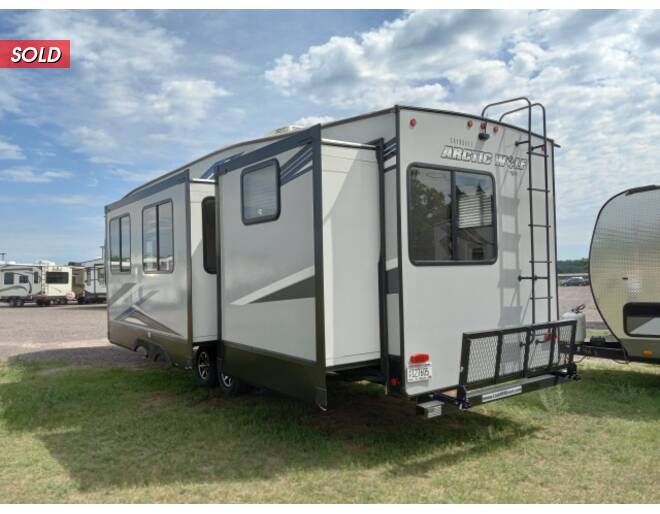 2021 Cherokee Arctic Wolf 321BH Fifth Wheel at Link RV Minong, Wisconsin STOCK# 22-38A Photo 4
