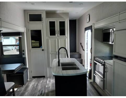2023 Jayco Eagle HT 28.5RSTS Fifth Wheel at Link RV Minong, Wisconsin STOCK# 23-06 Photo 8