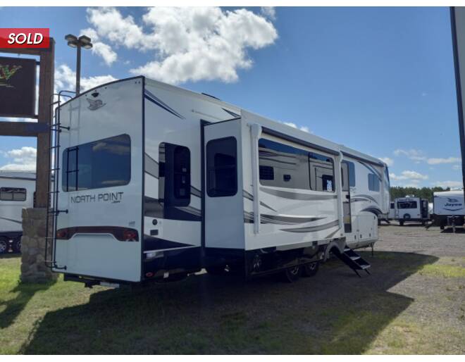 2023 Jayco North Point 377RLBH Fifth Wheel at Link RV Minong, Wisconsin STOCK# 23-08 Photo 6