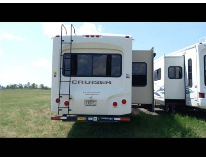 2015 CrossRoads Cruiser 322RL Fifth Wheel at Link RV Minong, Wisconsin STOCK# 22-194A Photo 5