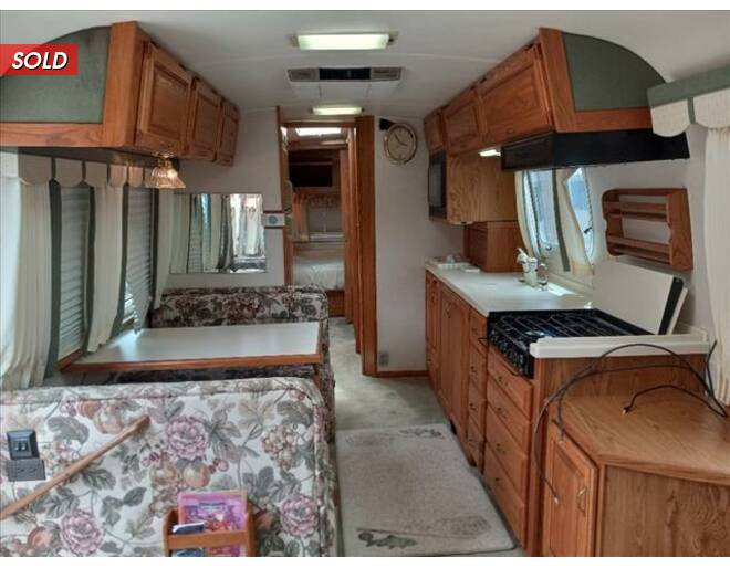 2000 Airstream Excella 34 Travel Trailer at Link RV Minong, Wisconsin STOCK# RV23-01 Photo 8