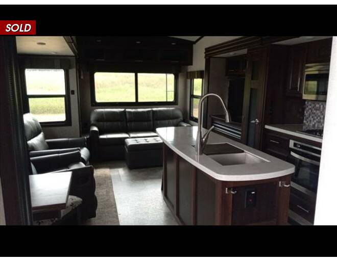 2018 Jayco North Point 377RLBH Fifth Wheel at Link RV Minong, Wisconsin STOCK# 23-48A Photo 7