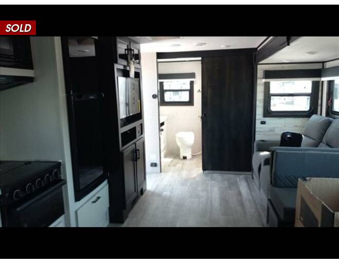 2023 Jayco Jay Feather 25RB Travel Trailer at Link RV Minong, Wisconsin STOCK# 23-71 Photo 8