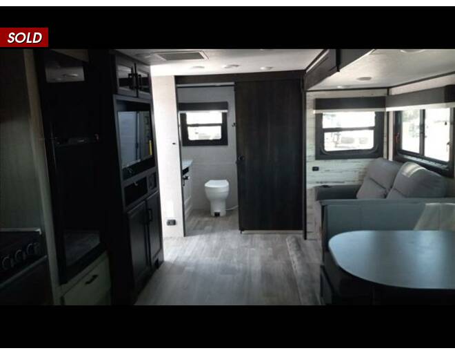 2023 Jayco Jay Feather 25RB Travel Trailer at Link RV Minong, Wisconsin STOCK# 23-72 Photo 8