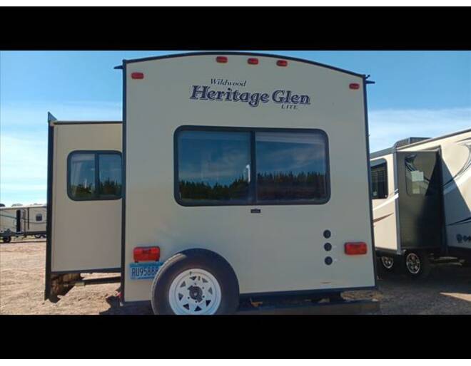 2016 Wildwood Heritage Glen 272RL Travel Trailer at Link RV Minong, Wisconsin STOCK# 23-71A Photo 5