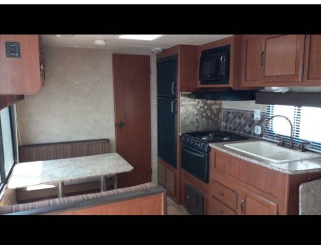 2014 Wildwood X-Lite 241QBXL Travel Trailer at Link RV Minong, Wisconsin STOCK# 22-165A Photo 7