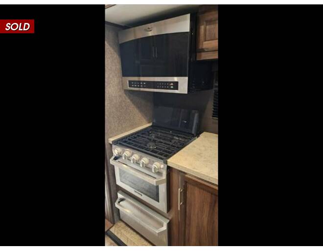 2019 Jayco Eagle HT 28.5RSTS Fifth Wheel at Link RV Minong, Wisconsin STOCK# 24-15A Photo 14
