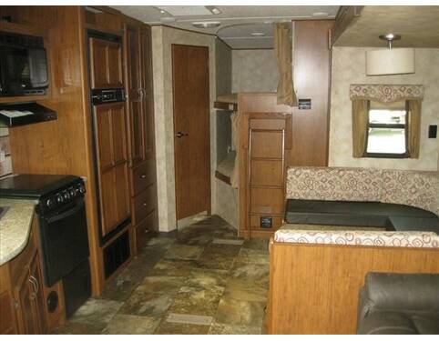 2015 CrossRoads Cruiser Aire 29BH Travel Trailer at Link RV Minong, Wisconsin STOCK# CR15-34 Photo 9